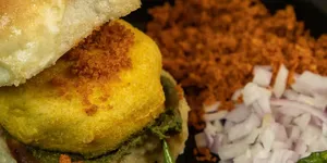 Vada Pav