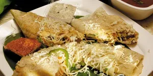 Chinese Schezwan Noodle Dosa
