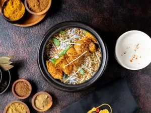 Hyderabadi Murgh Dum Biryani