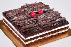 Royal Black Forest Cake 1kg