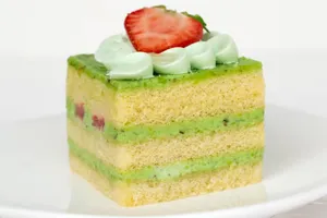 Pistachio Berry Pastry 100gm
