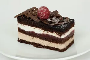 Royal Black Forest Pastry 100gm