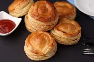Chicken Puff 1 Pc