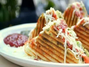 Vegetable Cheese Grilled Sandwich