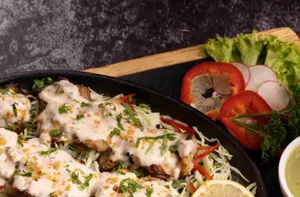 Murgh Dahi Lasooni