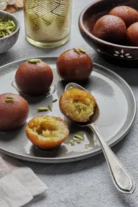 Sp. Gulab Jamun Pcs