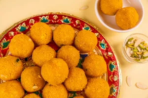 Bada Boondi Laddoo 250 Grams
