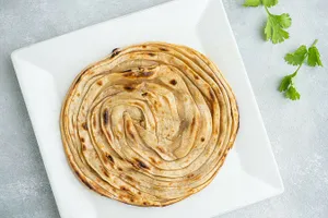 Lachhedar Paratha