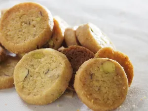 Jaggery Pista Biscuit 110 Grams