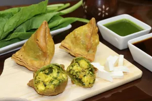 Palak Paneer Samosa