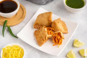 Noodles Samosa