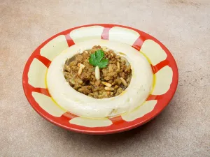 Hummus with Meat Plate / صحن حمص باللحم