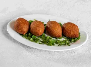 Fried Kibbeh 4 Pieces / كبة مقلية 4 حبة