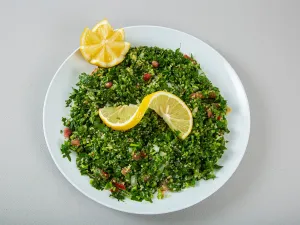 Tabbouleh / تبولة