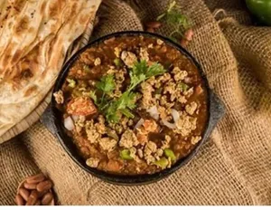 Beans with Eggs Plate / صحن فاصوليا مع البيض