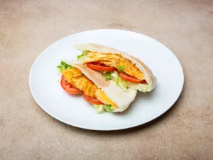 Fried Egg Sandwich / ساندوتش بيض مقلي